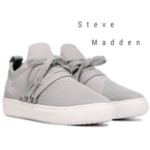 Steve Madden Sneakers